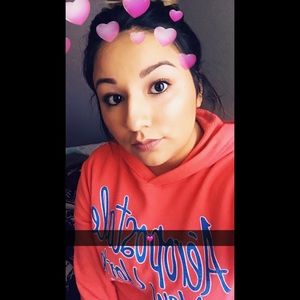 Meet your Posher, Magaly